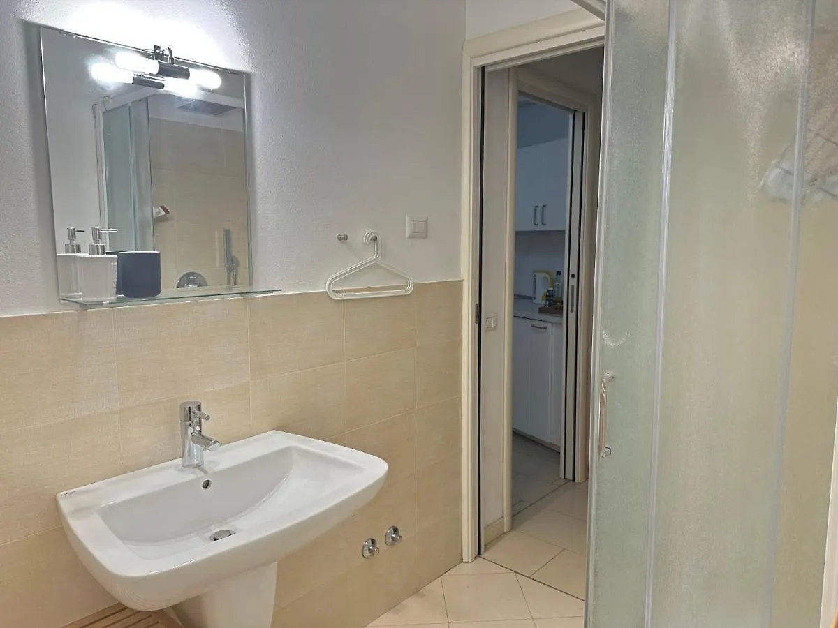 Feel - Accademia Carrara Apartment Bergamo 0*,  Italy